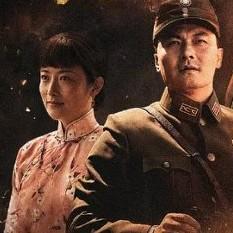 央视热播剧《九个弹孔》中的潘祖望(李恒饰演)虽说是第二男主角，但我觉得比第一男主