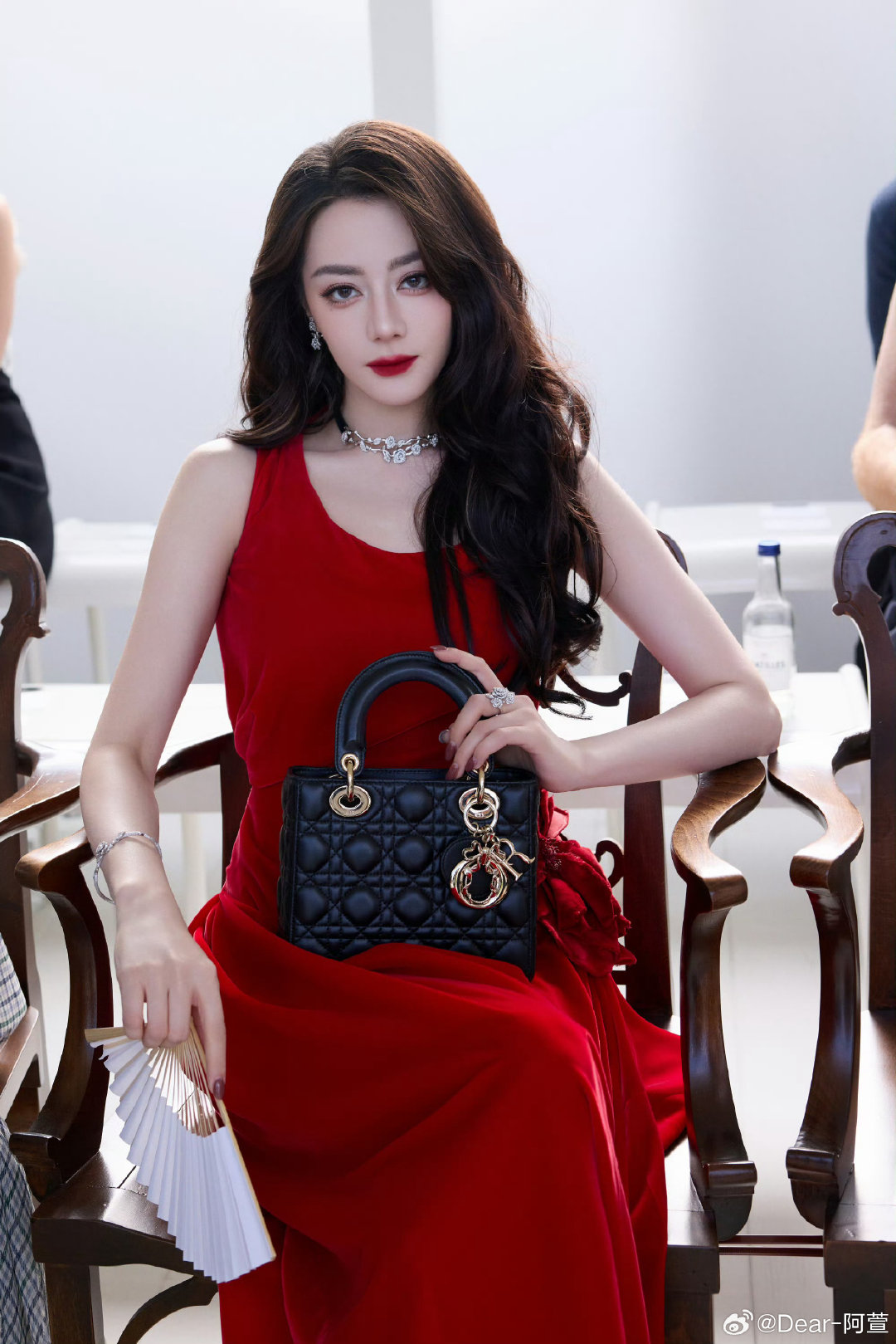 路过的阿丝给点经验值呀#迪丽热巴##迪丽热巴##迪丽热巴的明艳美没有秘诀##迪丽热巴说粉丝像草莓##