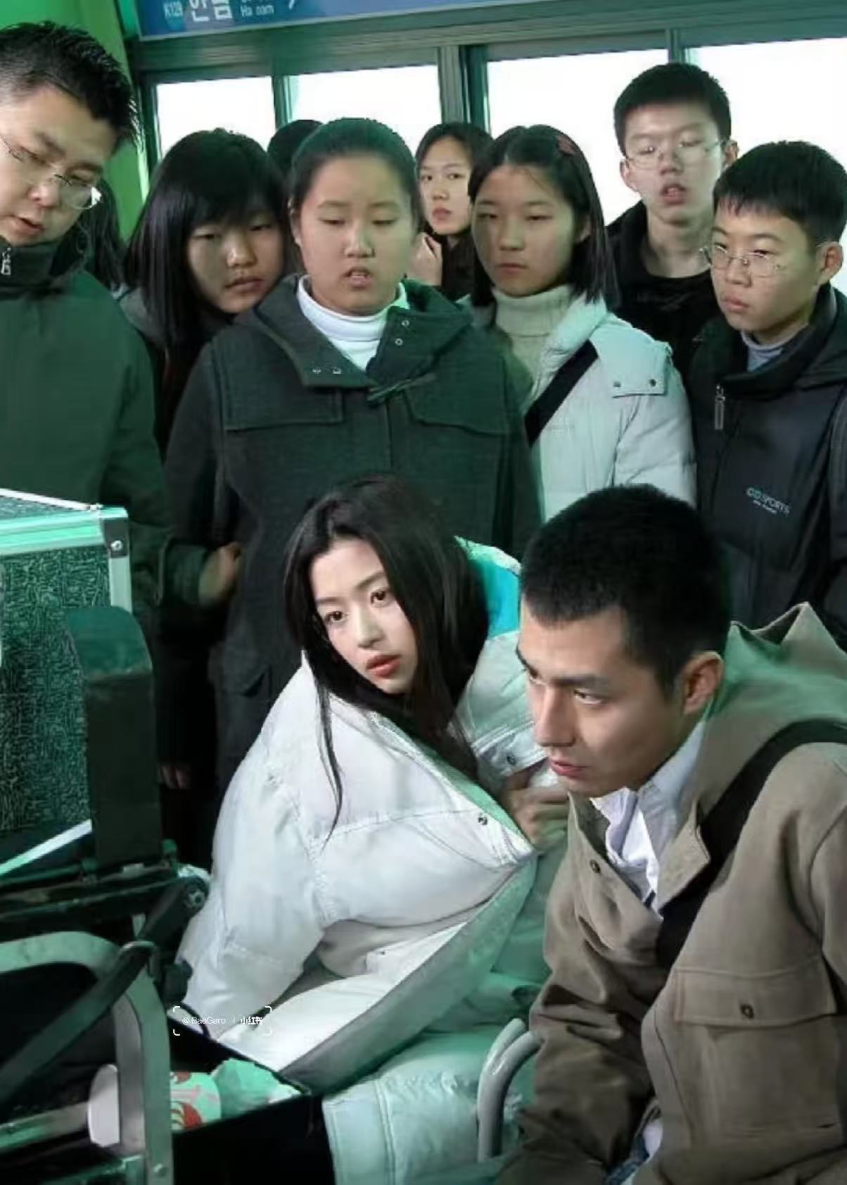 好看的人长得特别清晰!​​​