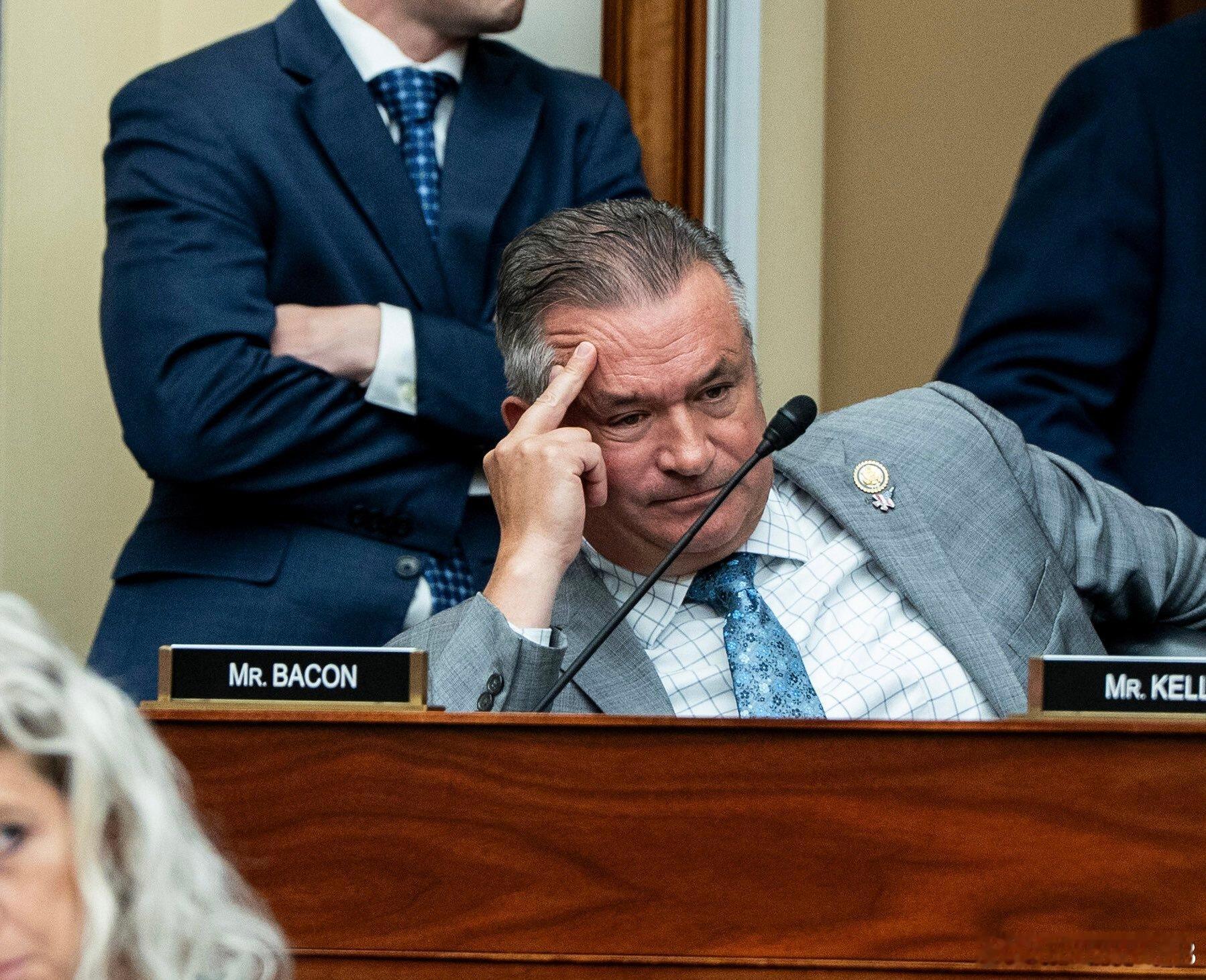 美媒，内布拉斯加州共和党众议员唐·培根(DonBacon)宣布，他对特朗普