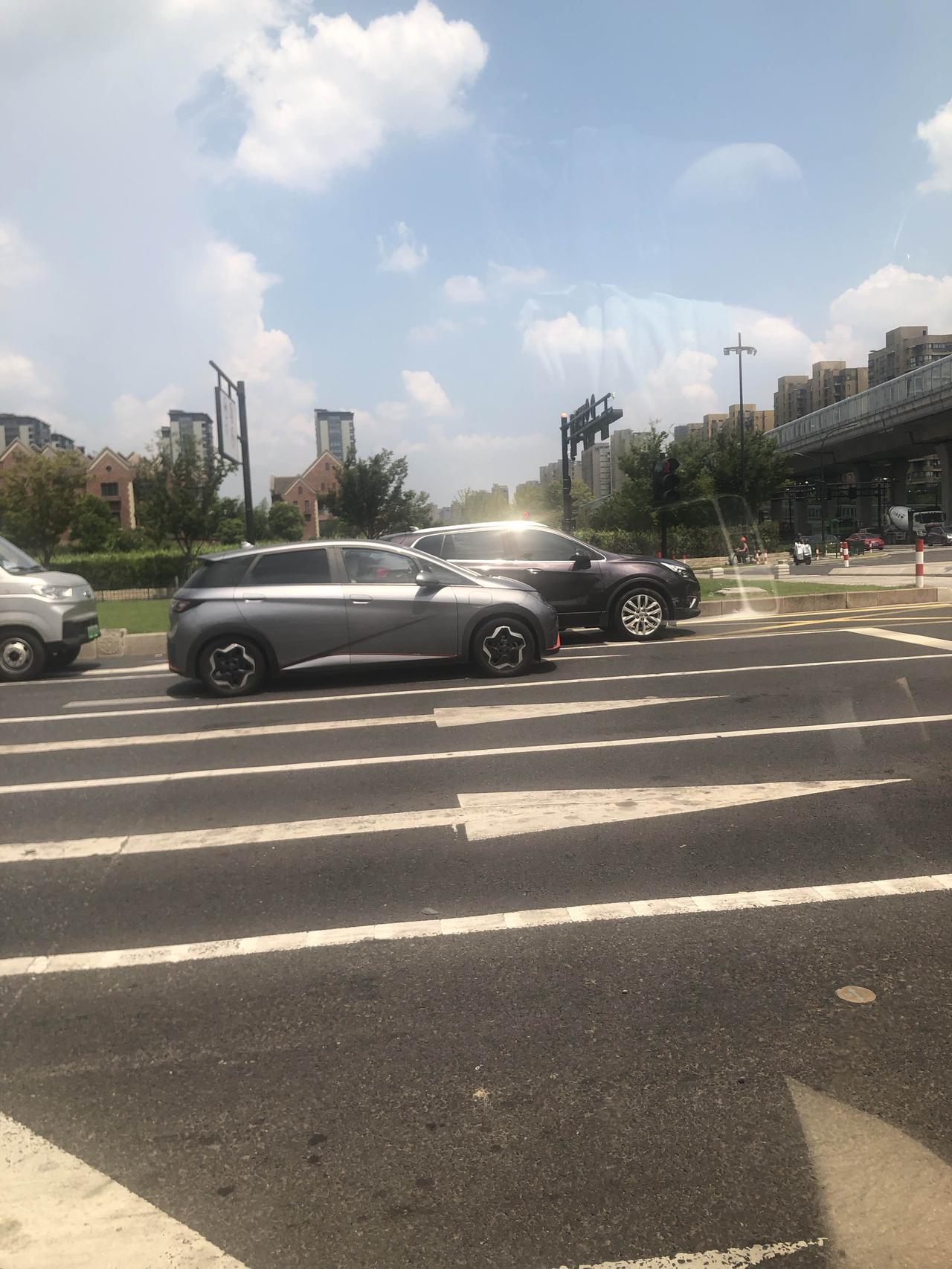 跟我说句实话，挣到十万需要多久？“我通过了自己的努力，用了3个月时间做到了。“