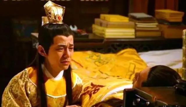 1464年，明英宗朱祁镇驾崩，太子朱见深即位。随即朱见深就遇到了一个让他头疼的问