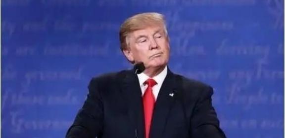 万万没想到，等来的不是高市的道歉，而是特朗普站在全世界面前，一字一句地宣布：“永