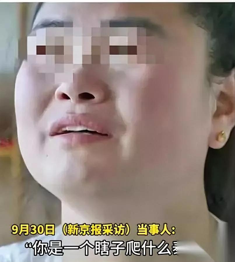 报应来得太快！王女士刚带芬迪爬完泰山，狗就被接走，店也关门。我偏不骂她，