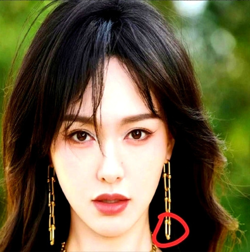 罗晋啊罗晋，你说你呀，娶谁不好现在好了，你老婆唐嫣又出大事了。这姐们儿前两天
