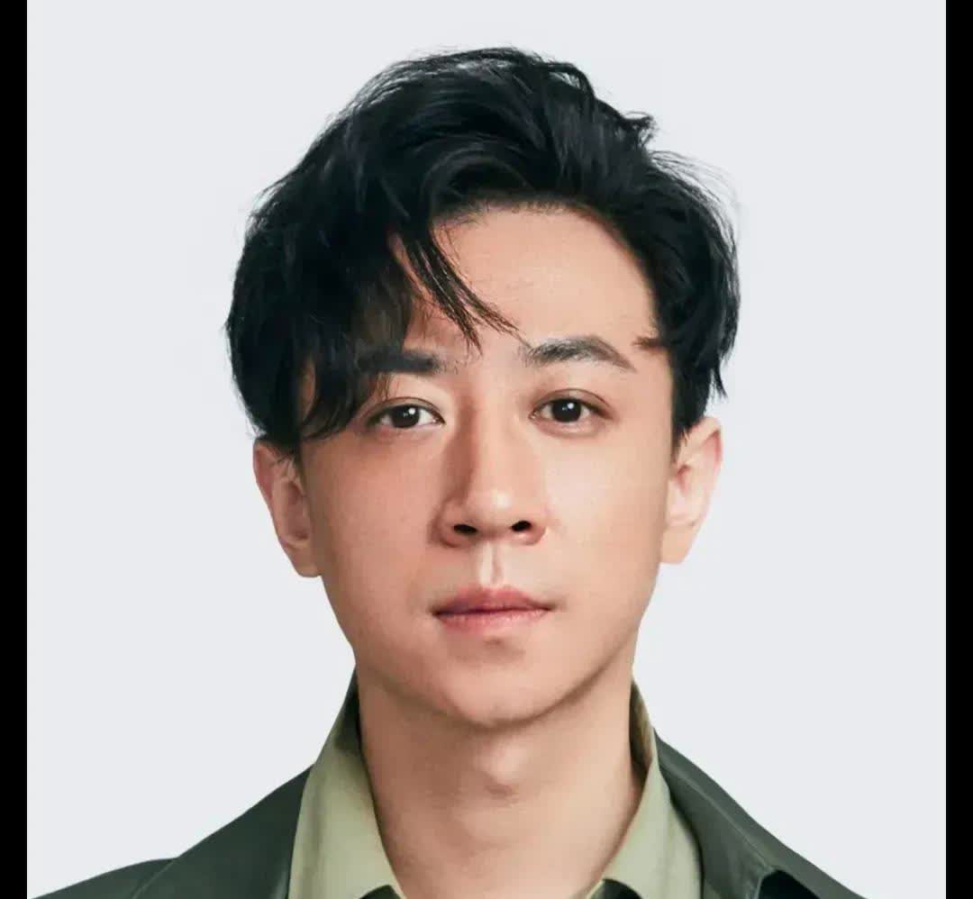 同样是“女神收割机”，为啥就张维伊被骂上热搜？看对比就懂了：张伦硕