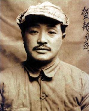 1936年，红军团长李文清因未救援骑兵排，被贺龙下令枪毙。他临刑前狂吼："让我死
