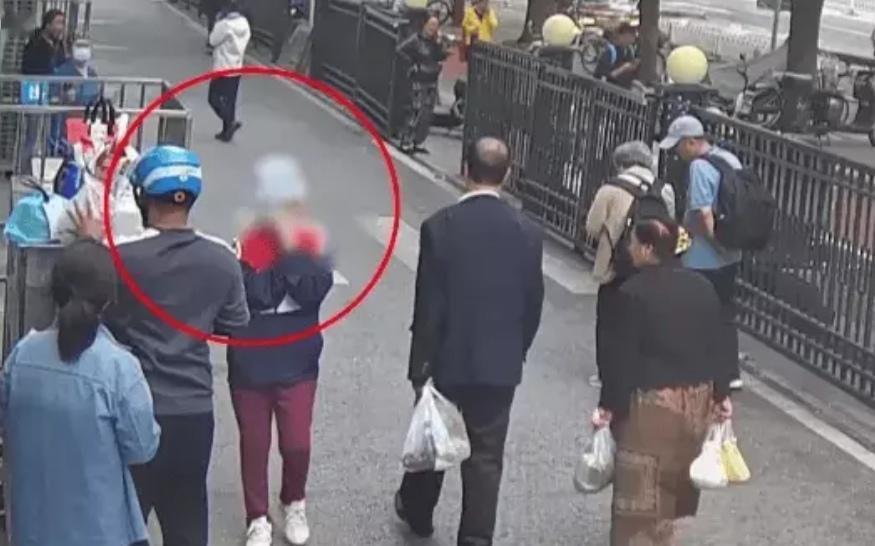 管你什么人，无耻就是无耻。女子赵某，50岁了。家住北京市北三环附近，独居两居室