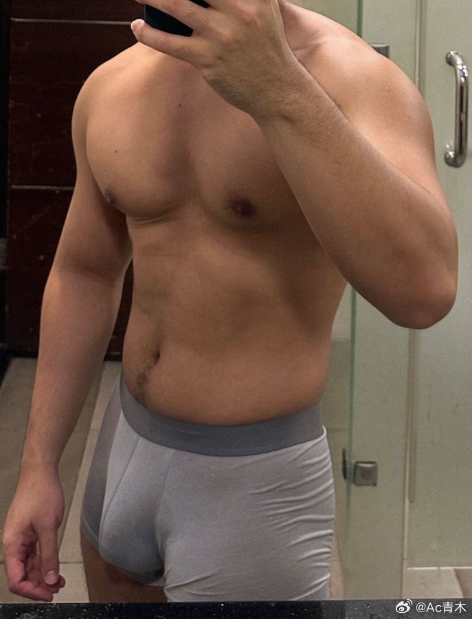 身材展示Divo1765100MaleModel