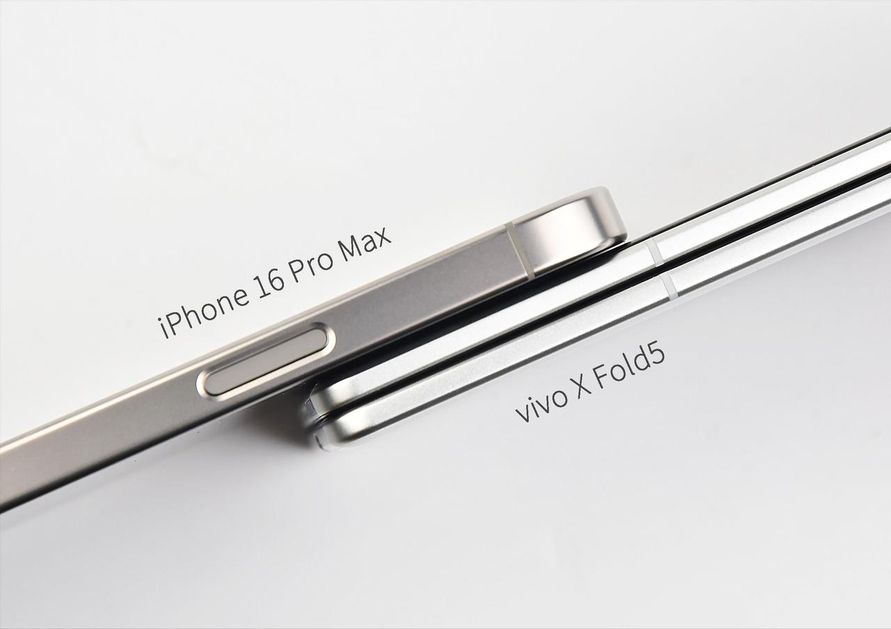 vivoXFold5的具体情况都已经曝光了，主打轻薄的主旨依旧没有变，手感表
