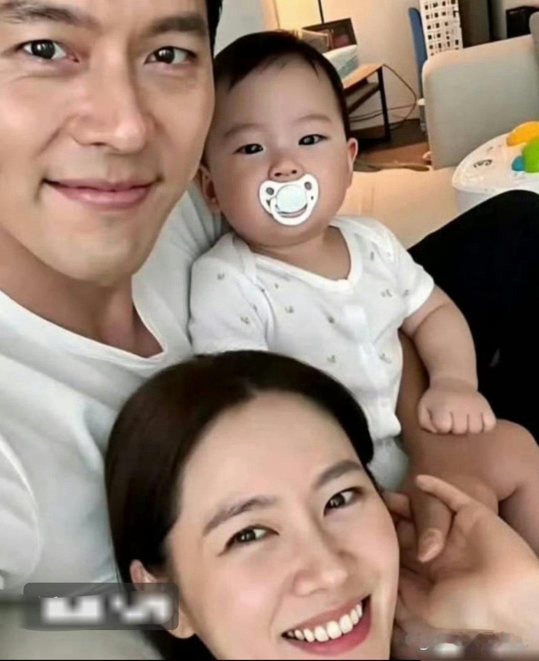 孙艺珍说儿子帅想不当演员都难，夫妻俩人颜值都很高小孩颜值肯定也不会差。​