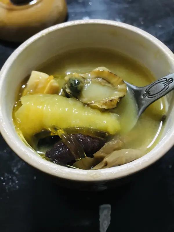 你过年最爱吃的一道菜是什么过年最爱的菜，那必须是家常简化版佛跳墙！为了这道菜，