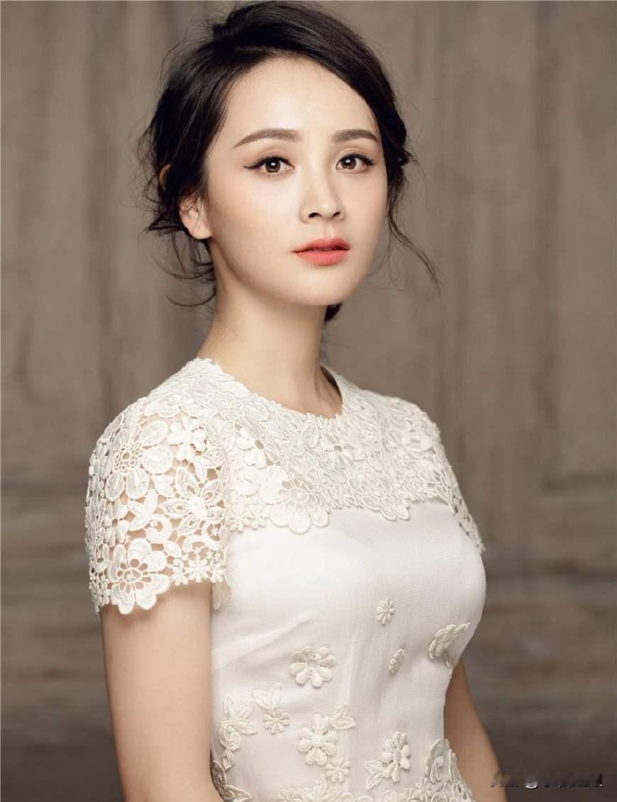 邓莎一句“丧偶式婚姻”，给所有已婚女人提了个醒。婚姻不是单方面扛起整