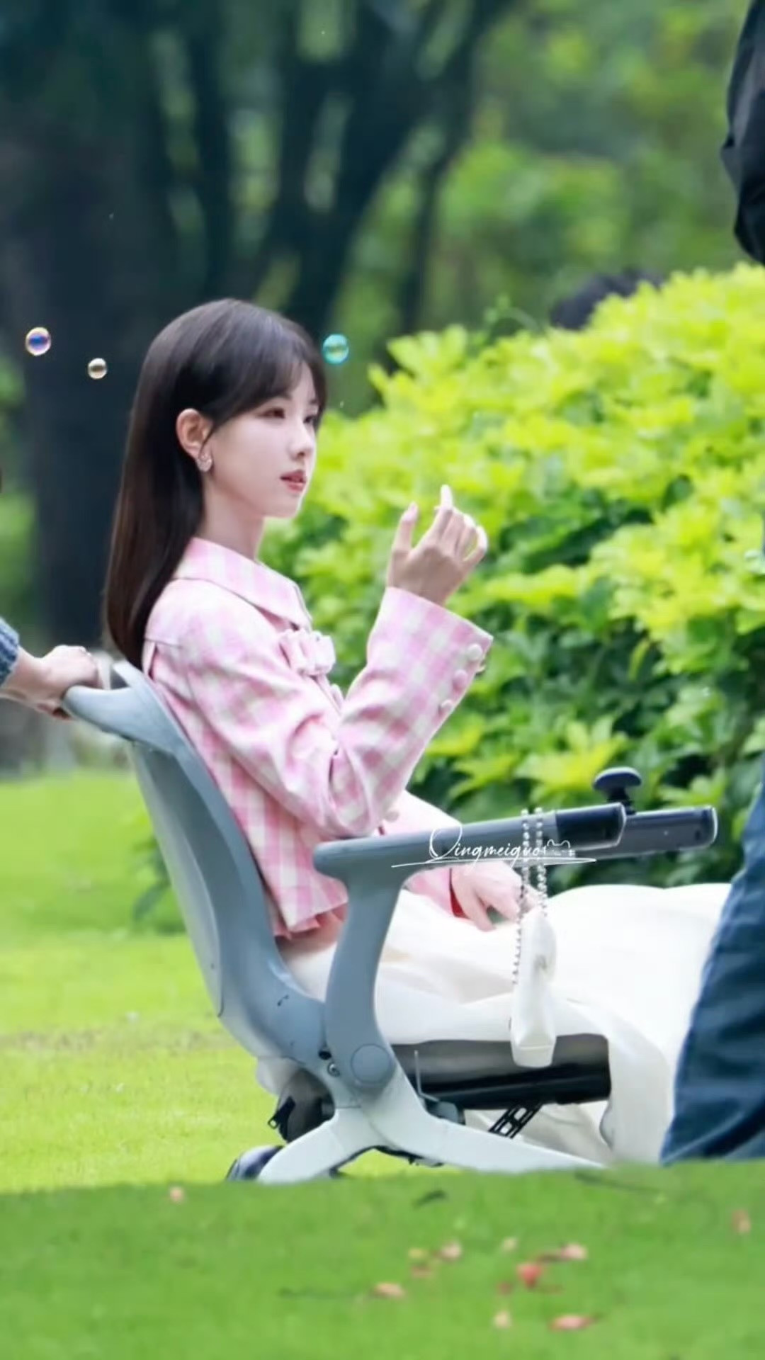 啊啊啊啊陈都灵是婴儿是宝宝是我女儿我孩儿我崽崽我宝贝儿🥺陈都灵白幼