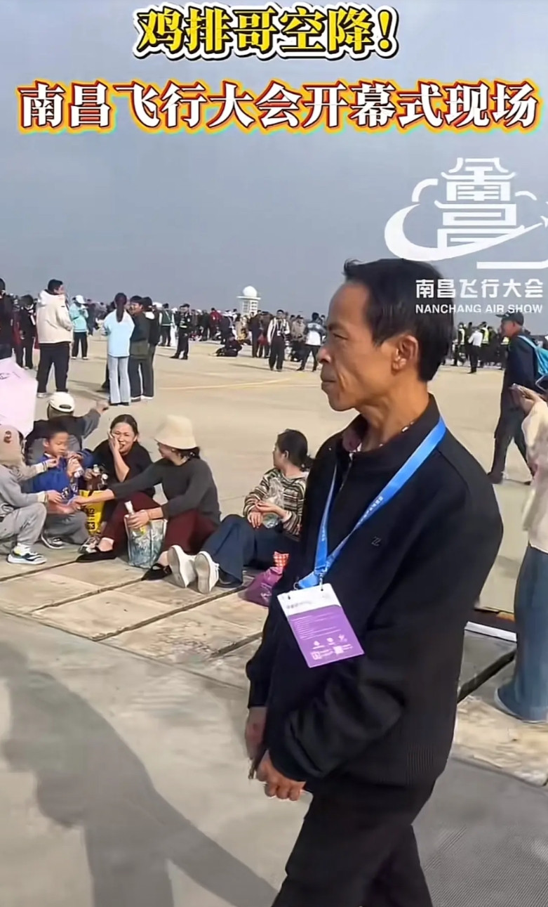 事实证明鸡排哥如果离开了炸鸡排，就会招致大家的不满，因为在大家的认知里，鸡排哥就