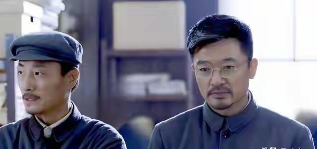 黄维被少将特务当众扇耳光，他麾下两个军长两个师长，为何也想揍他？真相背后有啥隐情