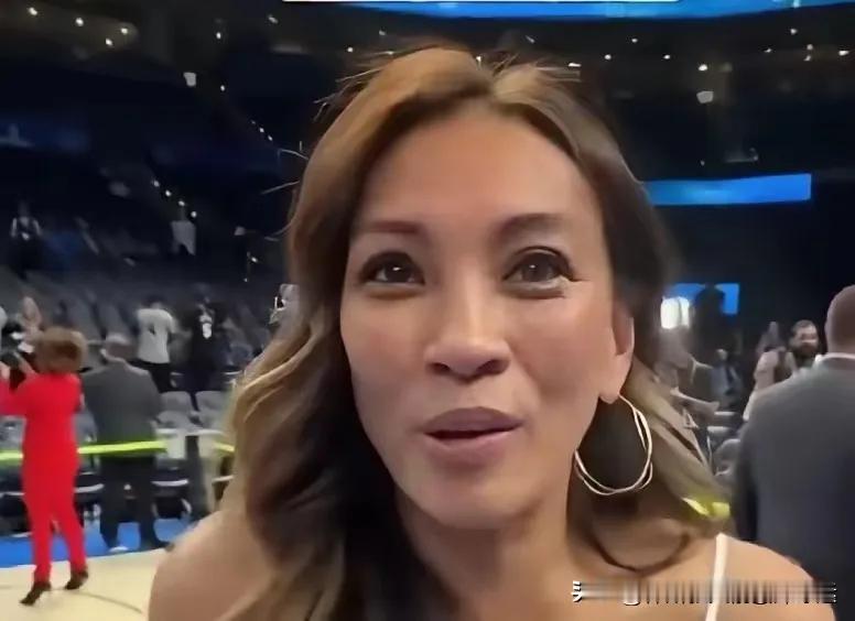 马刺哈珀母亲未来会成为NBA众多退役球星追逐的目标。话说从哈珀选秀就有很多人盯住