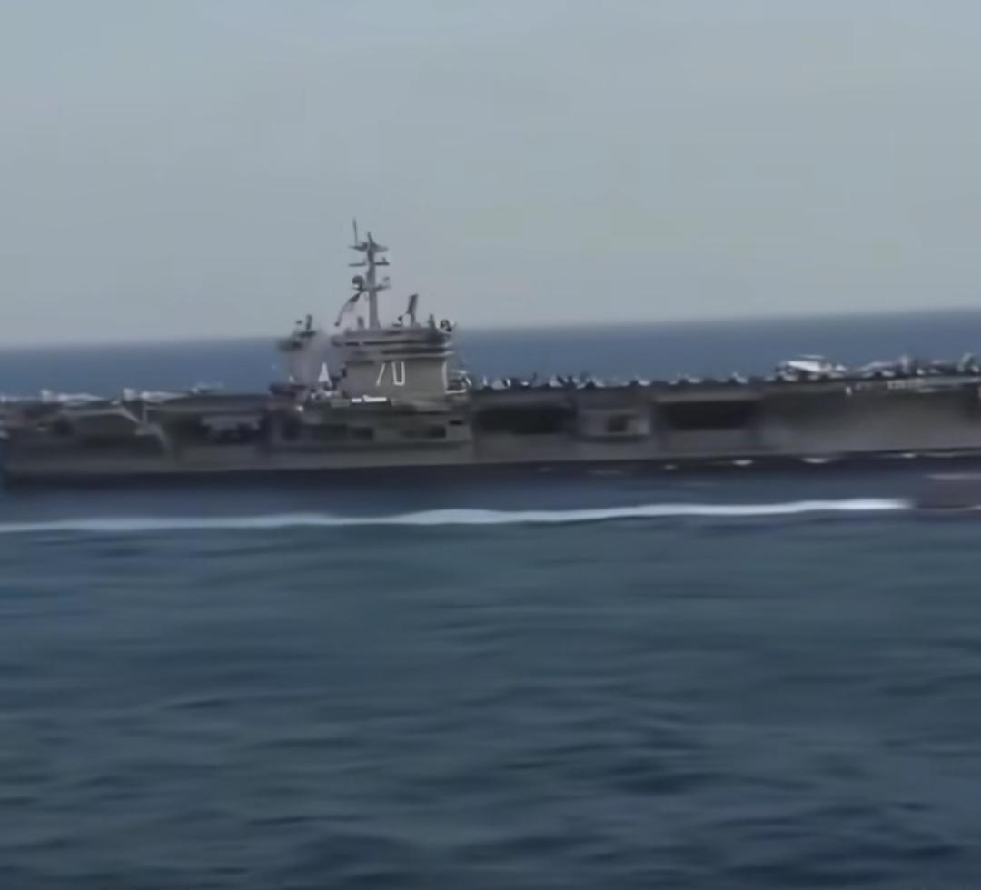 美军南海诡异坠机，尼米兹航母仓皇撤离背后暗藏玄机