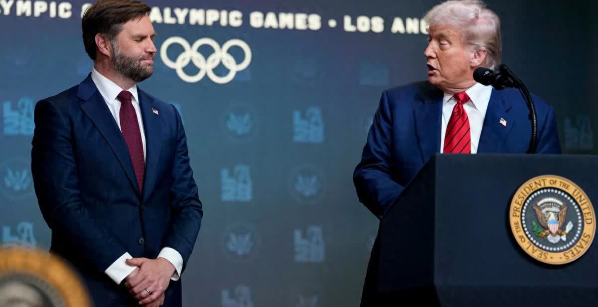 被特朗普马斯克寄予厚望，万斯开始飘了：随时准备接班日前，美国副总统万斯突
