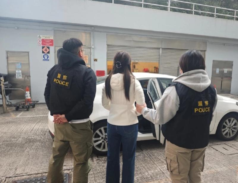 香港荃湾警区特别职务队人员今日（7日）在区内展开扫黄行动，打击街头卖淫活动。