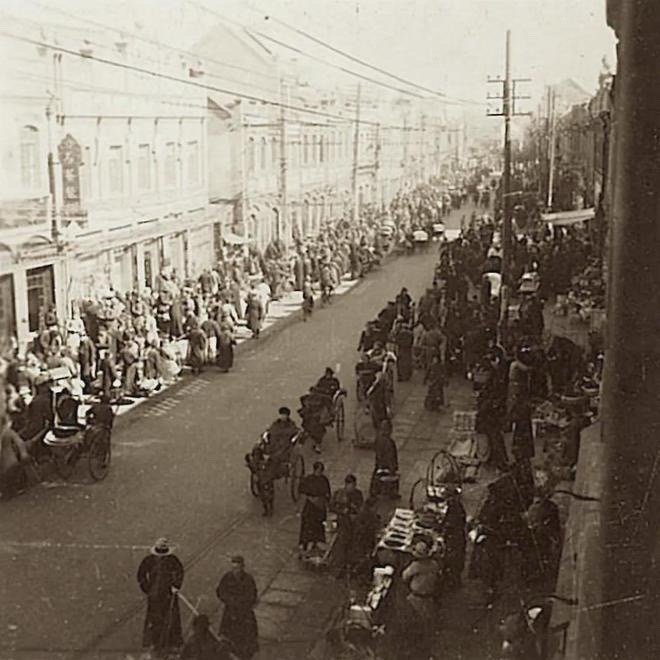 历史知识1940年的山东省省会济南市，因地处古四渎之一“济水”（故道为今黄河所据