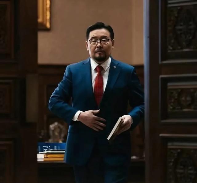 “蒙古的未来必然跟中国绑一起！”这是新任蒙古当家人赞丹沙塔尔当年还是蒙古外长时亲