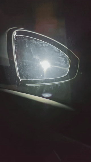 果然，一年两桶油的黄师傅们都开车回家过年了，这直接把视力从5.0闪到4.0！