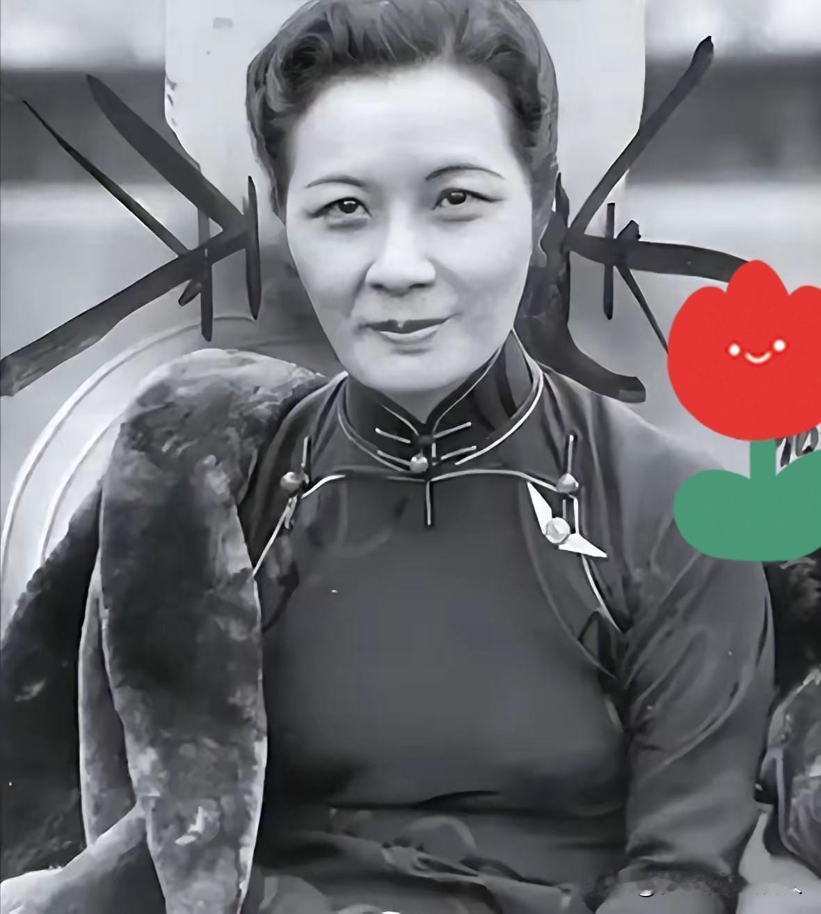 宋美龄106岁去世，贴身厨子回家后不久自尽，事后妻子含泪透露缘由：无路可走！宋美