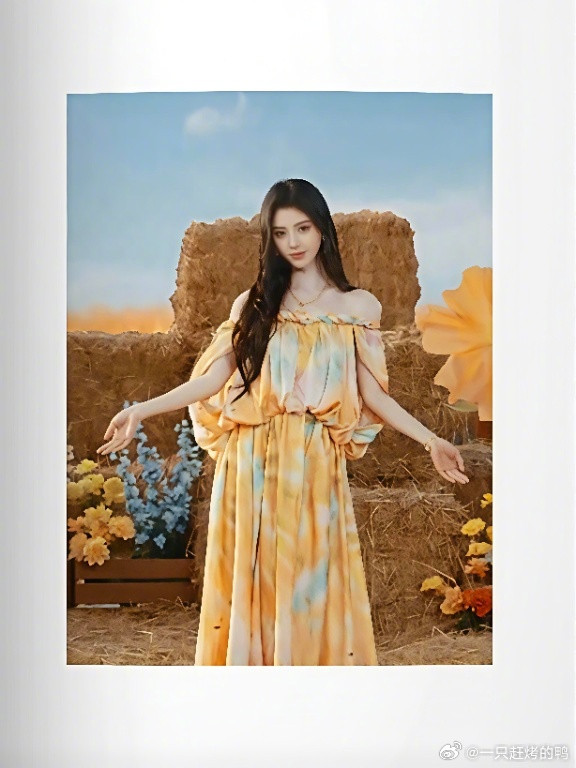 鞠婧祎百变小鞠诚不欺我啊啊啊啊啊啊啊啊一口气看到了好多新鲜小鞠！太喜欢最新的电子