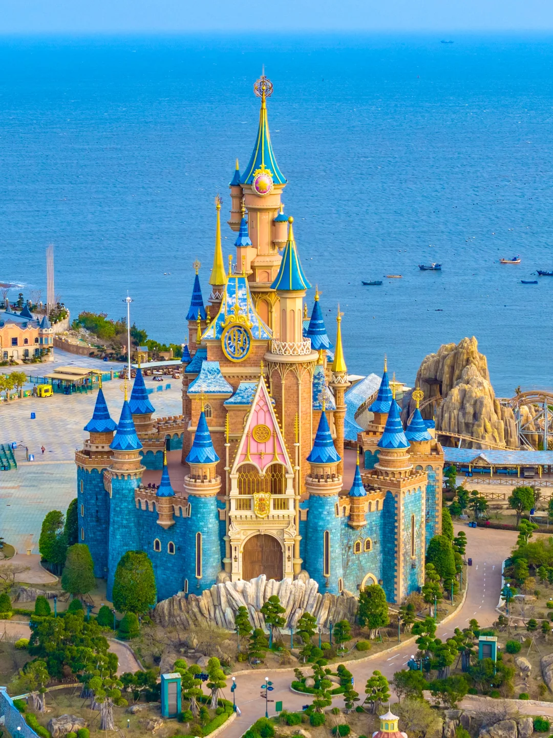 迄今为止，福建最梦幻的海边乐园出现了❗️