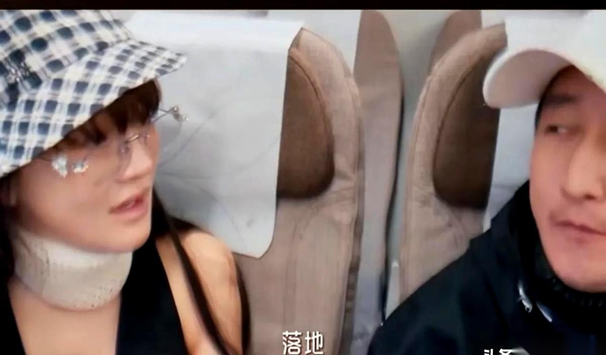 就冉莹颖在飞机上问邹市明那几句话，我隔着屏幕都感觉要窒息了。“票定了吗？”“