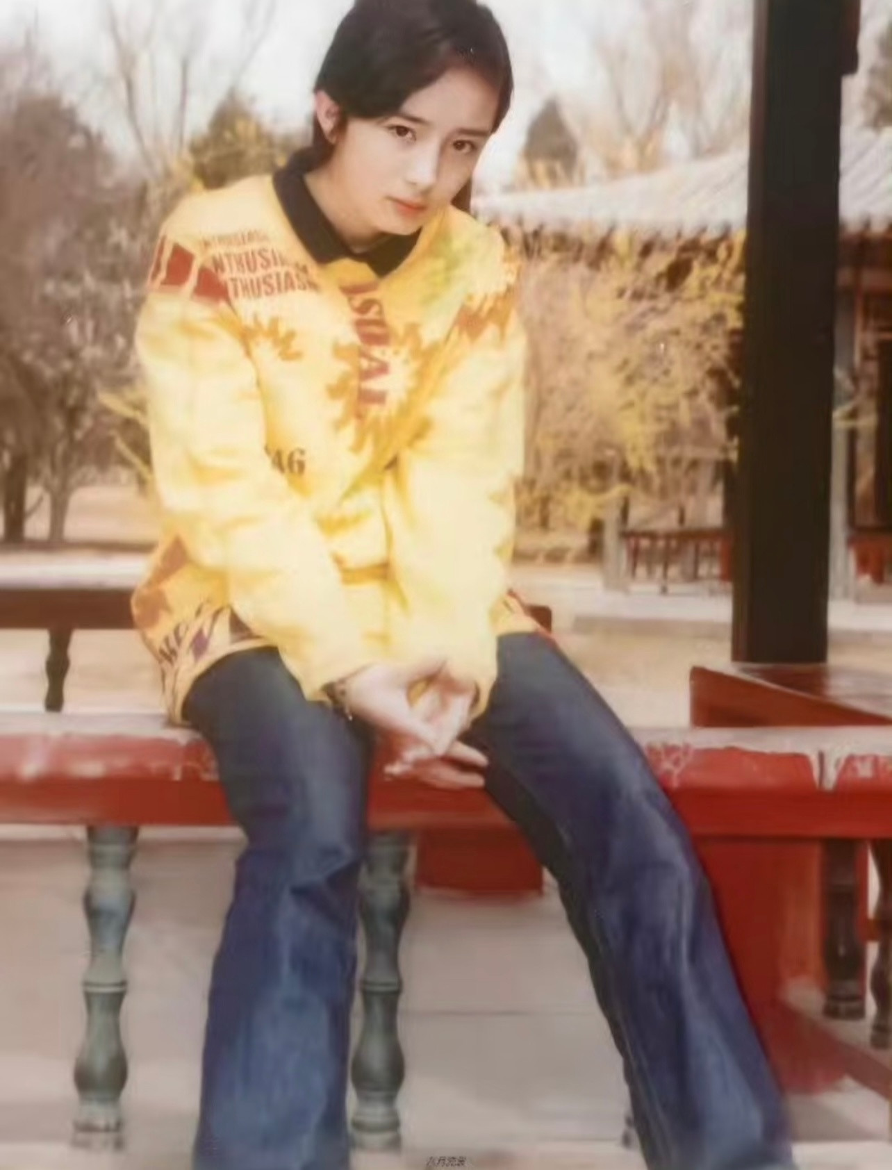 杨幂这几张我不允许还有人没看过，这时候也太俊俏了吧，难怪有人说杨幂上学时期其实很