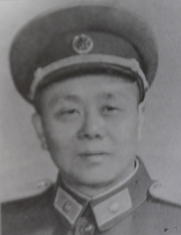 耿锡祥耿锡祥（1909—1990.8.29），原名耿协祥，湖北黄安（今红安县）
