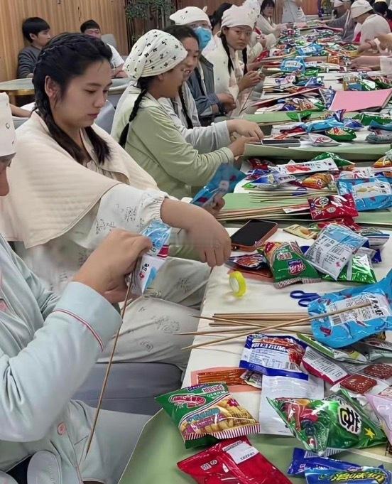 幸亏是在月子中心，要是在婆家，不吵架才怪。