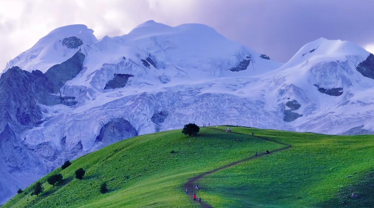 作为一个广西人，看到这样的景色，我内心震撼了！太美了，如果不是ai做出来的，这样