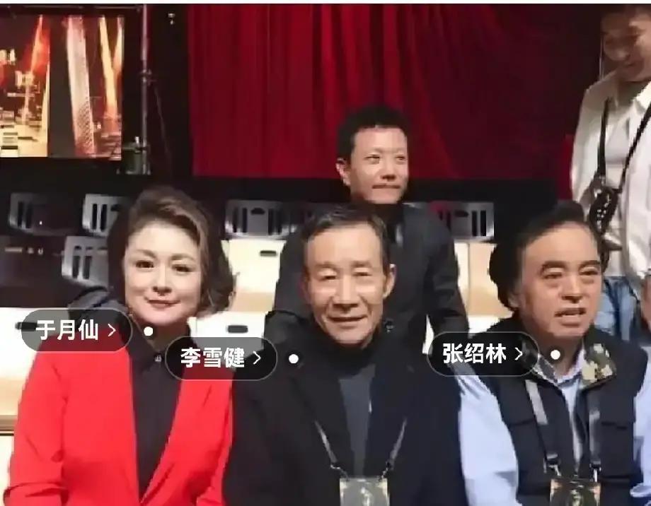 于和伟，一个拿过天坛奖影帝的演员，曾经被全国网友骂了整整7天，就因为李雪健说了5个字。2004年《历