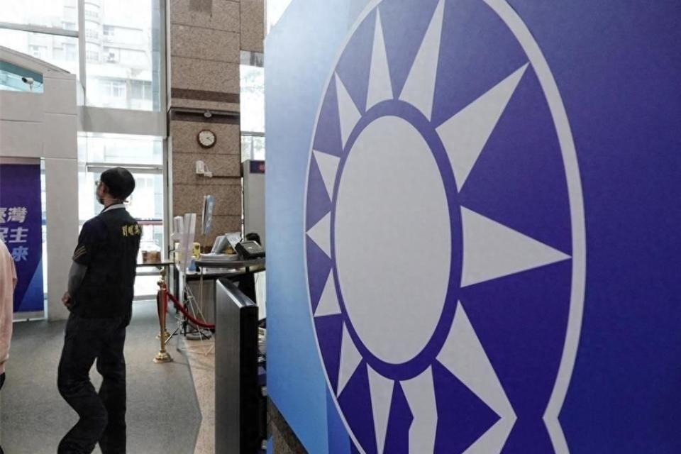 新竹县街头民调结果出炉，蓝营徐欣莹、吴旭智双双落后？岛内某频道发布了一份新近街访