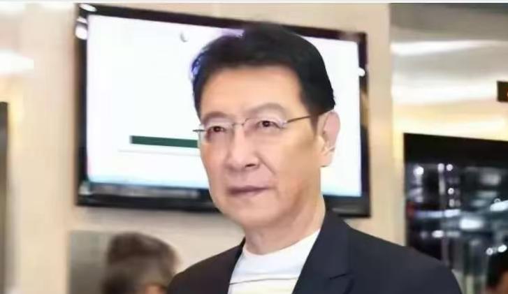 赵少康为什么对我们恨之入骨？原因就在于他的父亲！ 说白了，赵少康并不是一下子