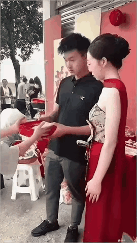 这礼物送的，估计新郎高兴坏了