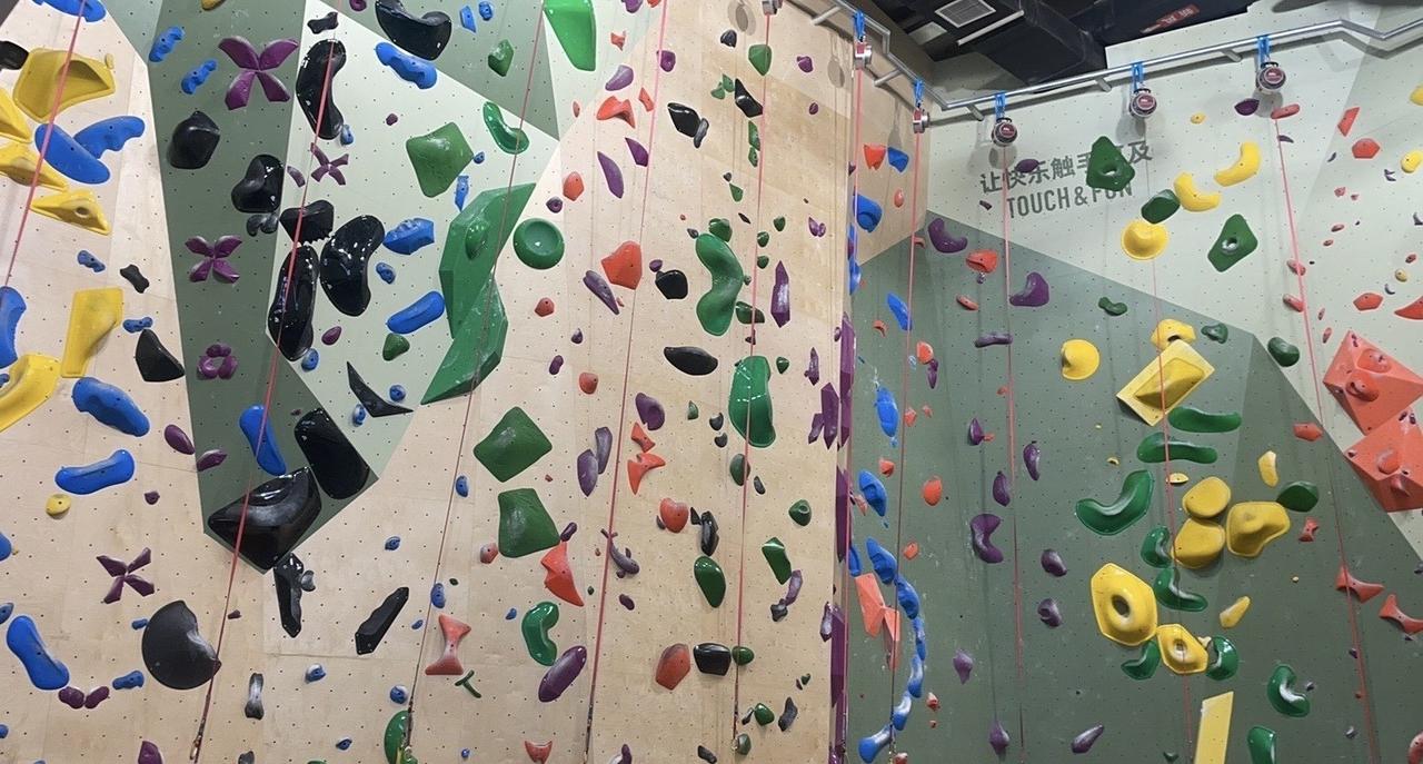 体验了一把壁虎，腿子直筛的，不敢放手往下跳，下次争取试试放手跳下来