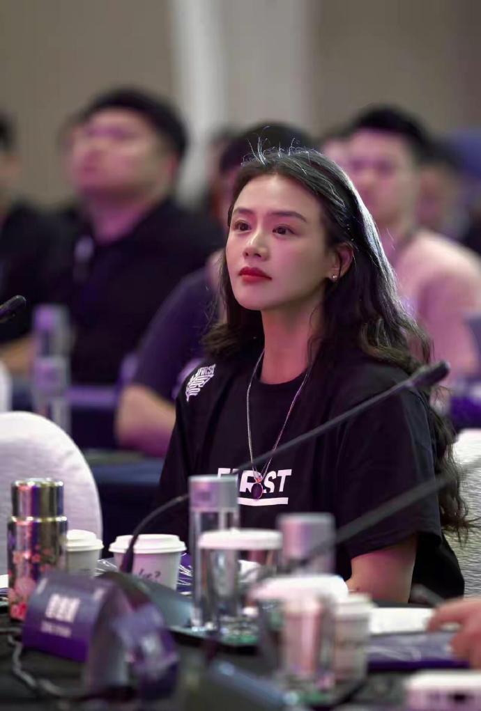 马思纯又美出新高度了​​​​