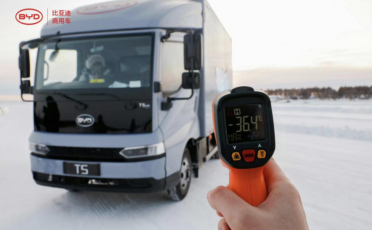 比亚迪虽然没有最好的营销方式，但是却用最好的技术创新弥补了这个短板！所以，比亚迪