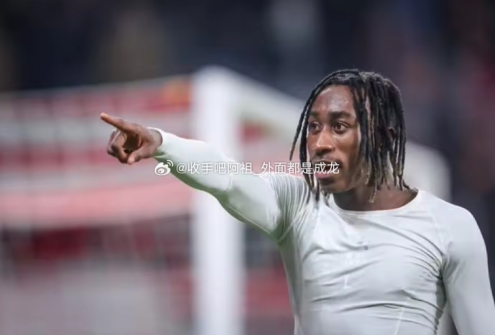 根据《泰晤士报》记者PaulJoyce报道，在埃基蒂克出现伤情后，利物浦开始评估