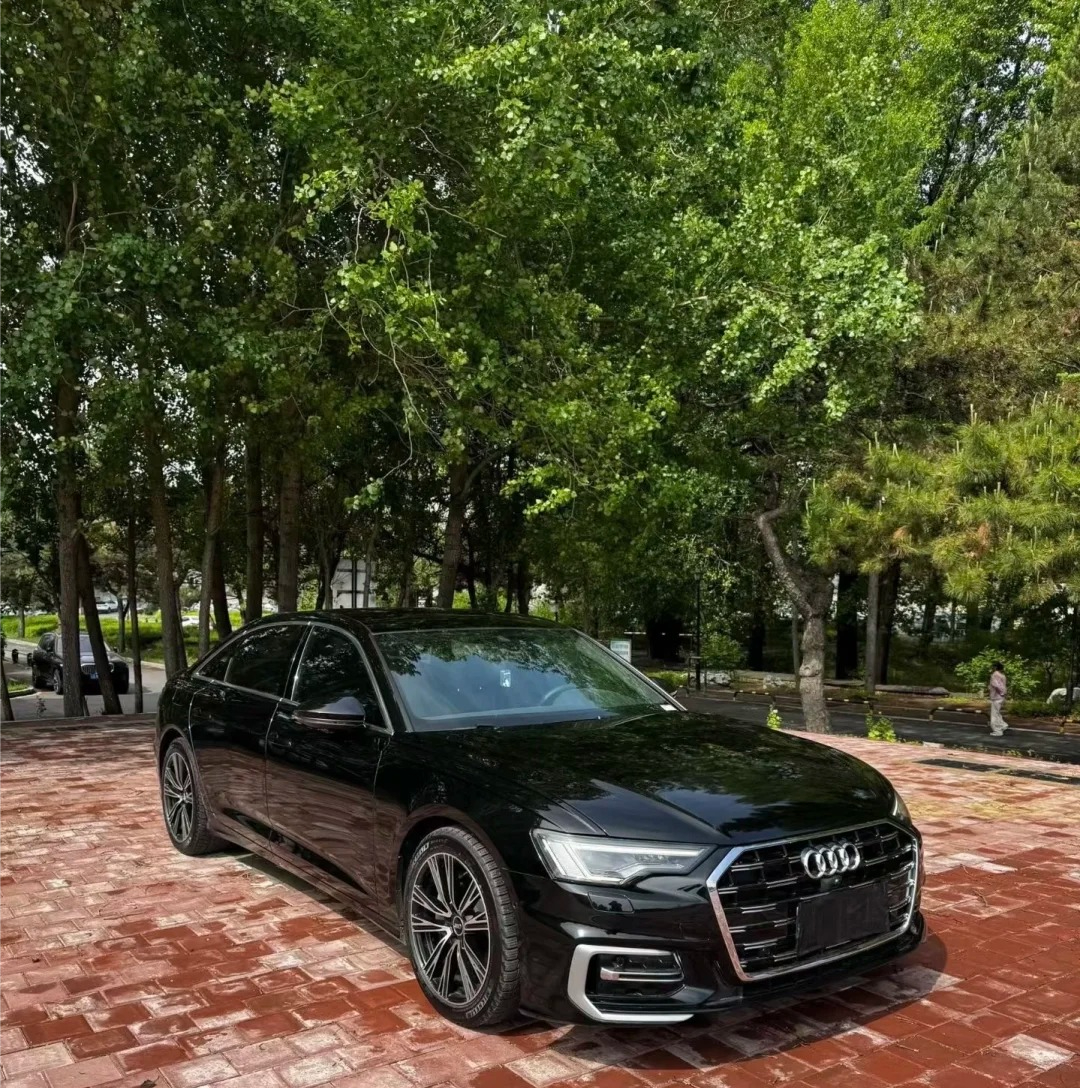 奥迪A6L二手车——20万买“官车”，但quattro要分清真假20万预算买A6L，主要看C8（20