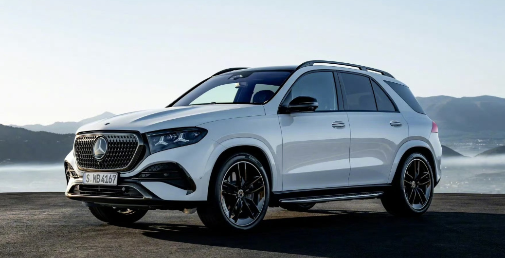 新款GLE来了！这曾经是我最喜欢的车！从ML开始就超级喜欢，但后来感觉奔驰并不是