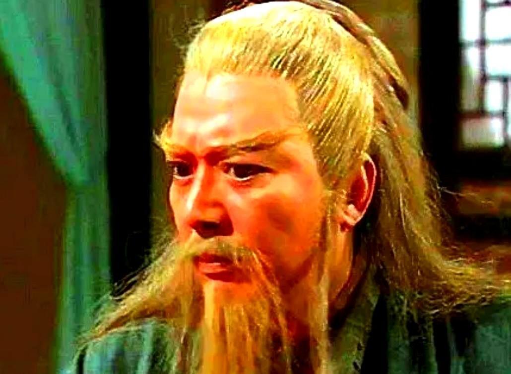 黄药师最初对郭靖厌恶，宁愿黄蓉嫁欧阳克。后郭靖误认黄药师杀其师父。最终接受郭