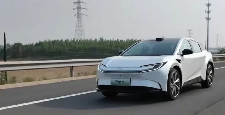 2025年买车不纠结，记住这口诀：想要提速快——买德系车；想要颜值高——