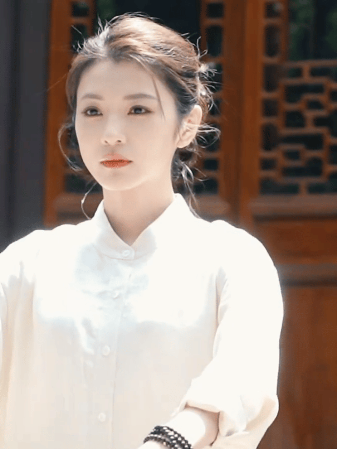 电影《镖人》陈丽君最大的竞争对手来了，这美女谁？感觉更有范儿啊