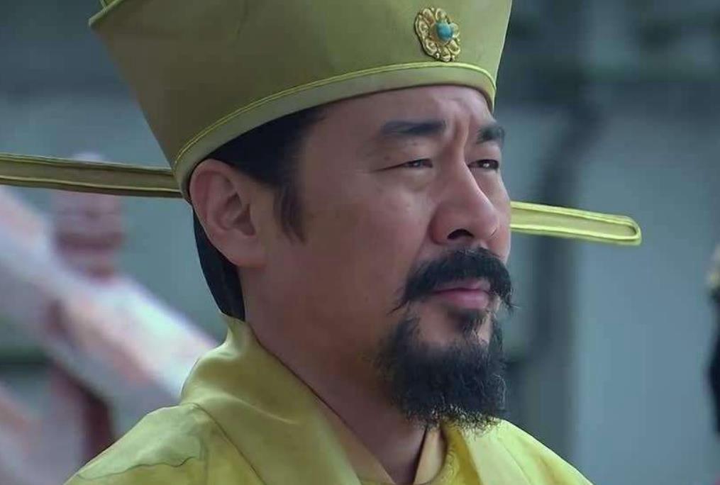 25080101司马伦通过政变诛杀疯婆娘贾南风，之后又逼迫白痴皇帝司马衷禅让，