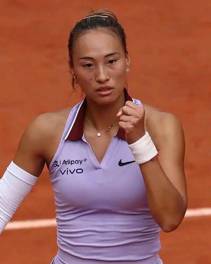 资本为什么喜欢郑钦文？其实原因很简单不是因为她这次连过两轮，而是因为她无论何